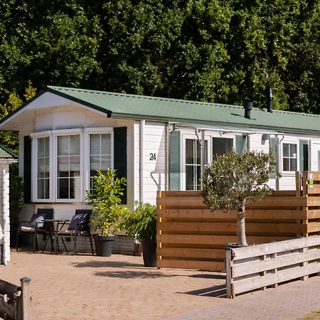 Aan De Bosrand Chalet