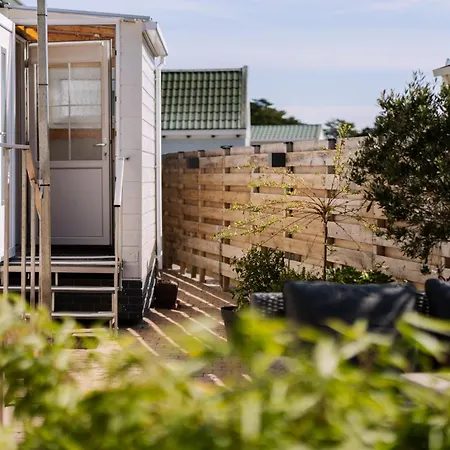 샬레 Aan De Bosrand