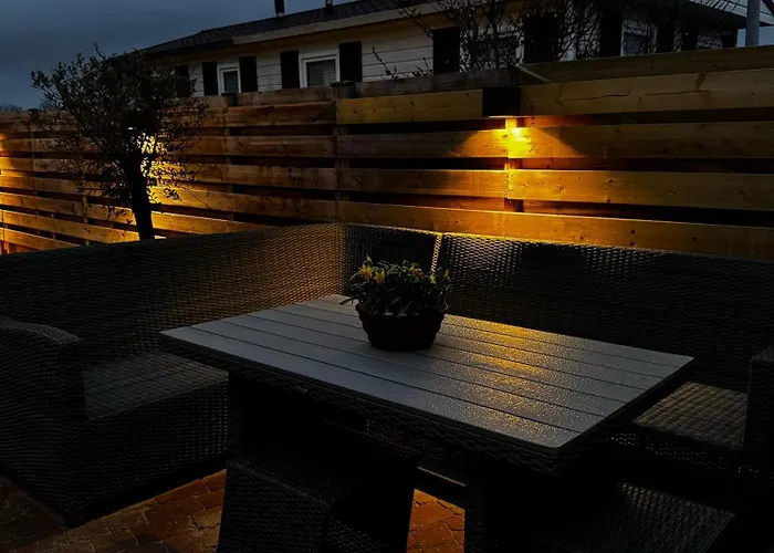 Aan De Bosrand 샬레 데쿠크