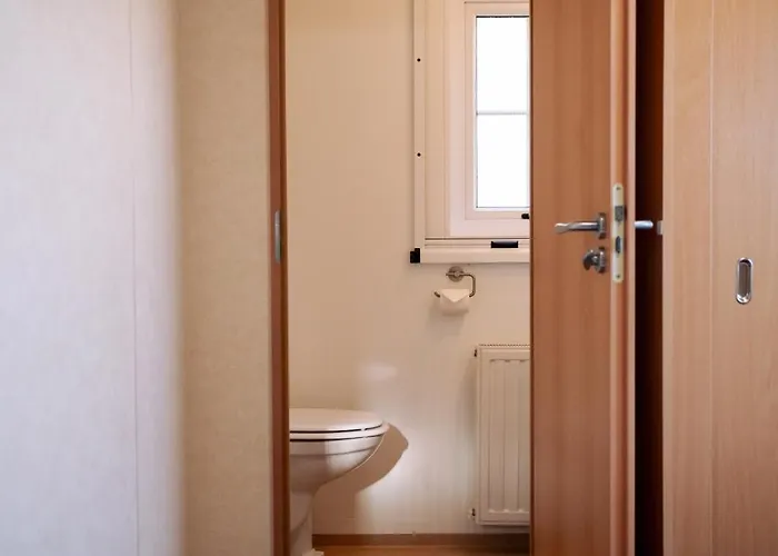 Aan De Bosrand 샬레 *