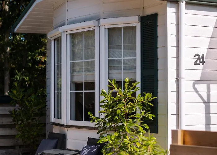 Aan De Bosrand 데쿠크