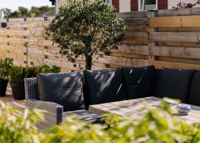 Aan De Bosrand 샬레 데쿠크